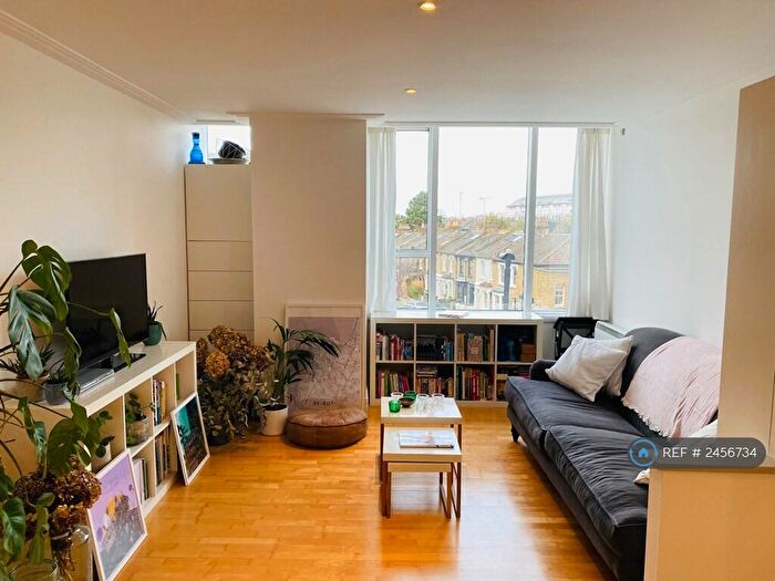 2 Bedroom Flat To Rent In Drayton Park, London, N5