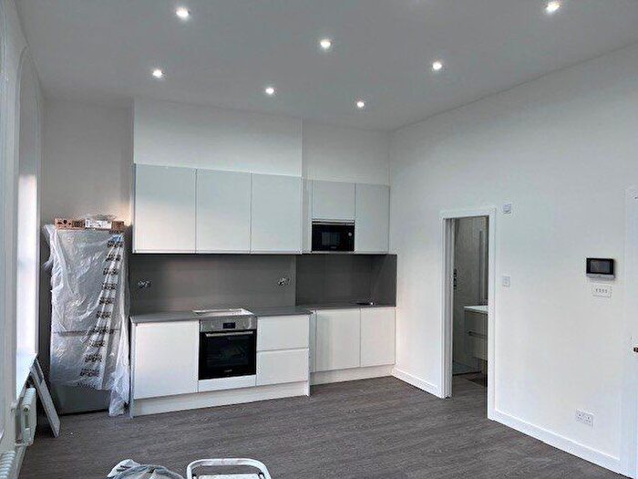 Studio To Rent In Camden High Street, Camden Town, NW1