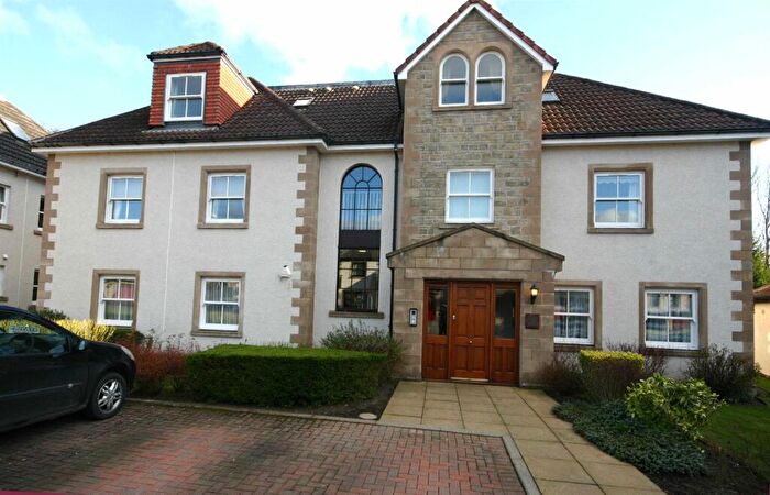 4 Bedroom Flat To Rent In Lumsden Crescent, St. Andrews, KY16