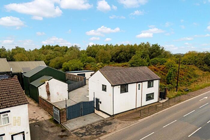 3 Bedroom Detached House For Sale In Chorley Road, Westhoughton, Bolton, Lancashire, BL5