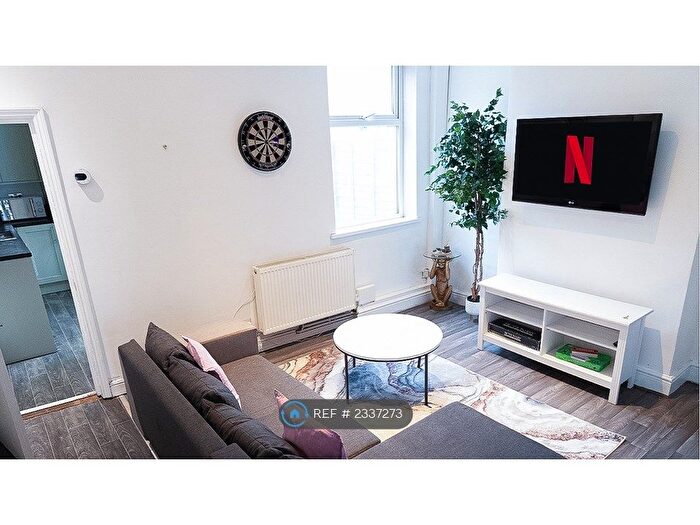 4 Bedroom Terraced House To Rent In Owen Road, Wolverhampton, WV3