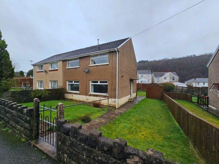 3 Bedroom Semi-Detached House To Rent In Ynys Yr Afon, Clyne, Neath, SA11
