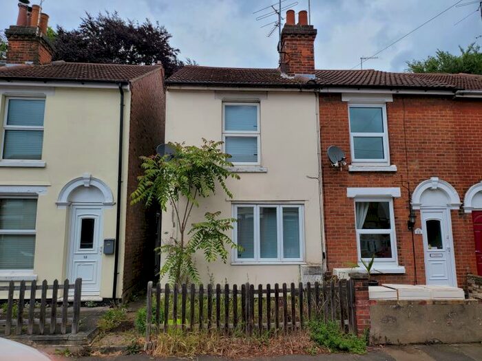 2 Bedroom End Of Terrace House To Rent In Lisle Road, Colchester, CO2