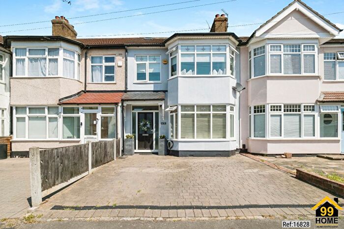 4 Bedroom Terraced House For Sale In Cecil Avenue, Hornchurch, Essex, RM11