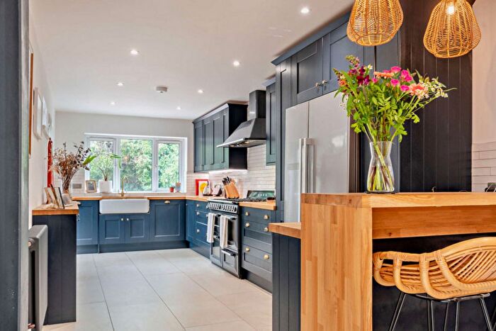 4 Bedroom Terraced House For Sale In Raleigh Road, Southville, Bristol, BS3