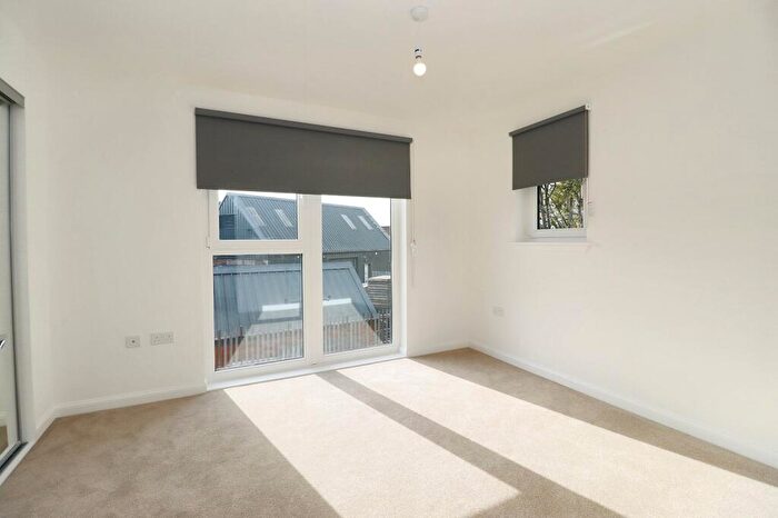 2 Bedroom Duplex To Rent In Kilpatrick Bow, Edinburgh, Midlothian, EH6