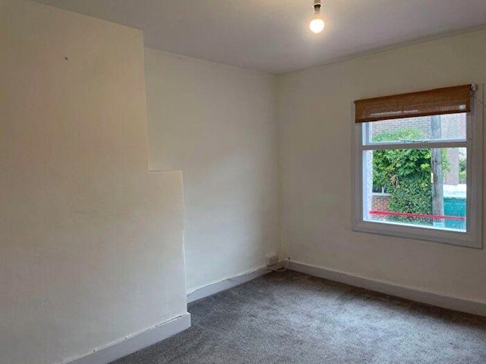 2 Bedroom Cottage To Rent In Charlton Street, Steyning, BN44