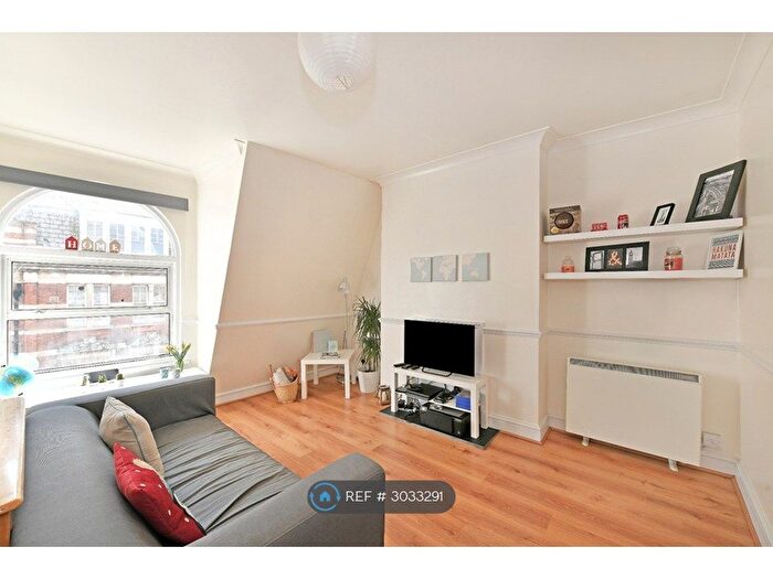 1 Bedroom Flat To Rent In Topsfield Parade, London, N8