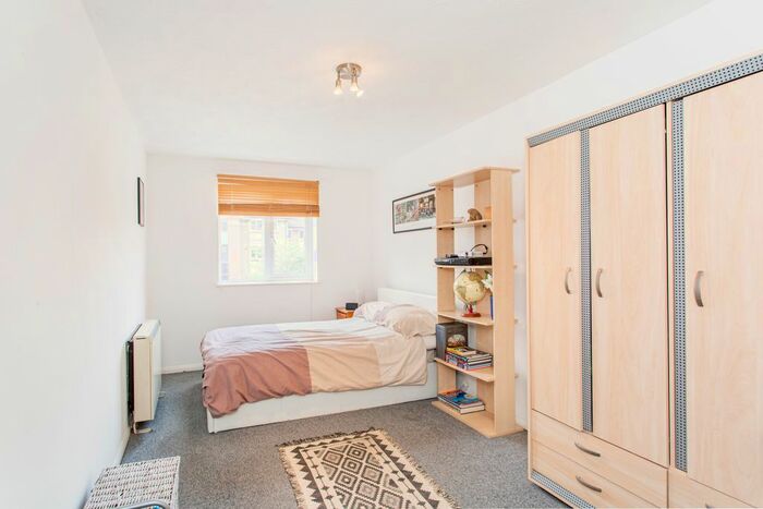 1 Bedroom Flat For Sale In Rainhill Way, London, E3