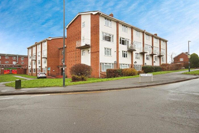 2 Bedroom Flat For Sale In Crown Way, Lillington, Leamington Spa, CV32