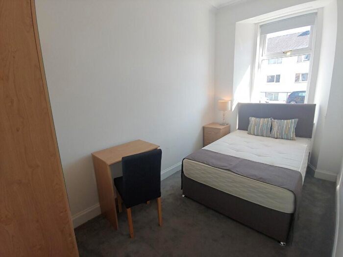 2 Bedroom Flat To Rent In Cowane Street, Stirling, Stirlingshire, FK8