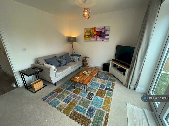 2 Bedroom Terraced House To Rent In Khosla Road, Winchester, SO22