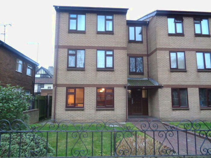 Apartment To Rent In Alexandra Court, HU5