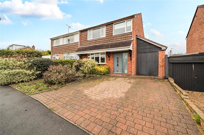 3 Bedroom Semi-Detached House For Sale In Severn Way, Bewdley, Worcestershire, DY12