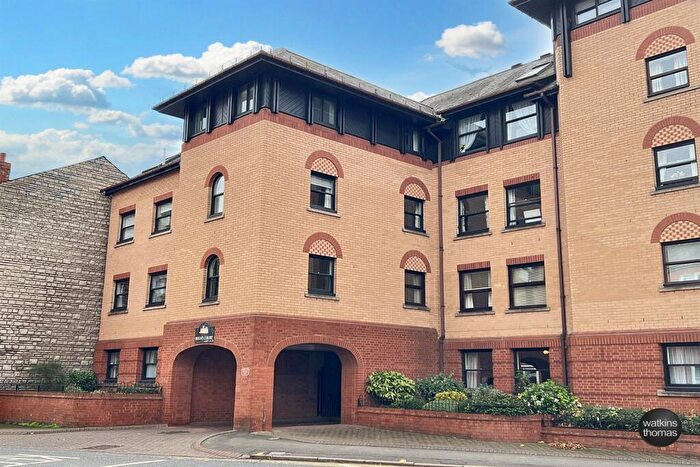 2 Bedroom Retirement Property For Sale In Deens Court, St. Nicholas Street, Hereford, HR4