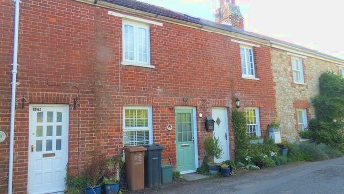 2 Bedroom Terraced House To Rent In Newcourt Road, Topsham, Exeter, EX3