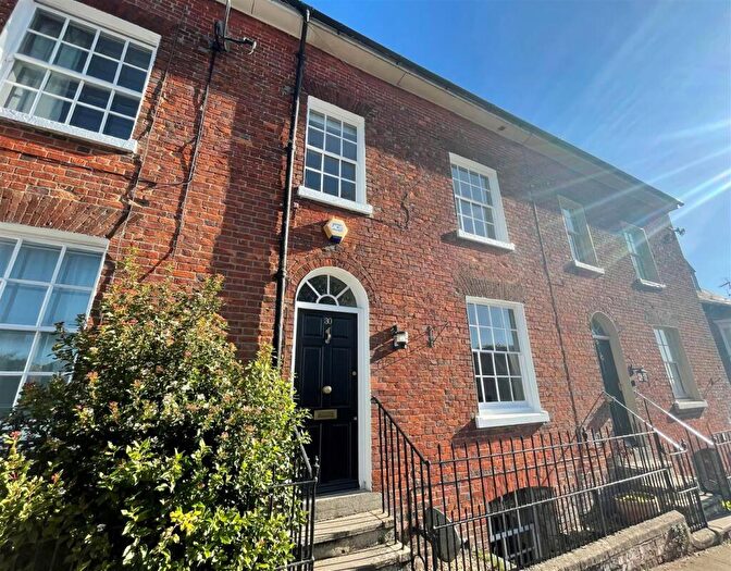 3 Bedroom House To Rent In Kingsbury Street, Marlborough, SN8