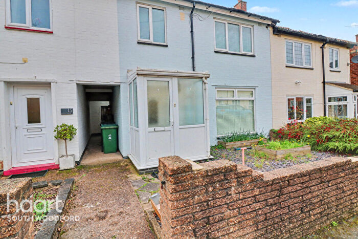 3 Bedroom Terraced House To Rent In Beechwood Drive, Woodford Green, IG8