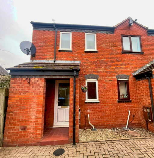 2 Bedroom End Of Terrace House To Rent In The Orchard, Lower Quinton, CV37