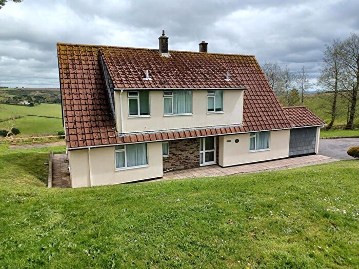 5 Bedroom Detached House For Sale In Killigarth, Polperro, Nr Looe, Cornwall., PL13