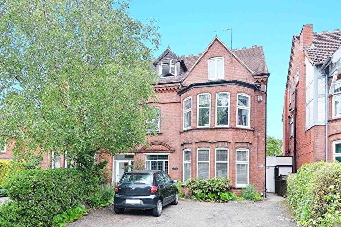 5 Bedroom Flat To Rent In Russell Road, Moseley, B13