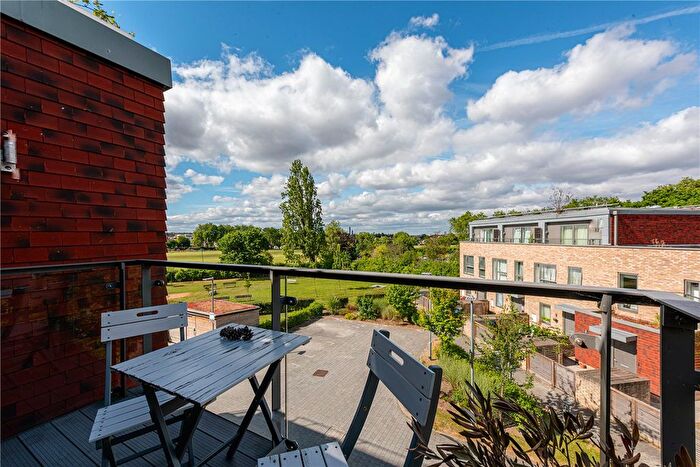 2 Bedroom Flat To Rent In Mark Twain Drive, London, NW2