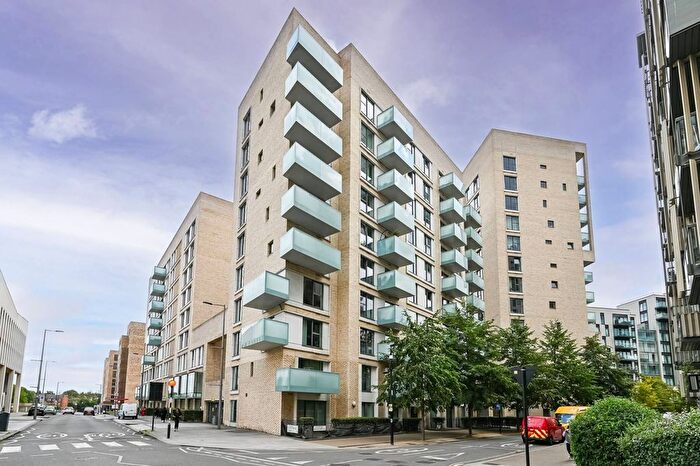 3 Bedroom Flat To Rent In Early Rivers House, East Village, Stratford, London, E20