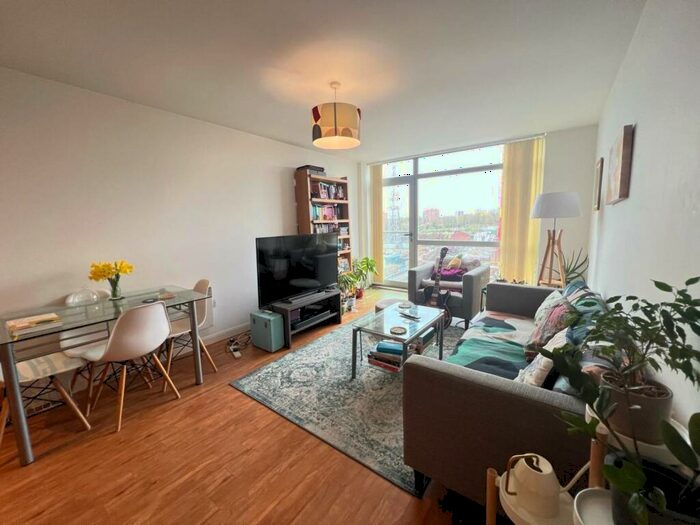 2 Bedroom Apartment To Rent In Red Building, Ludgate Hill, Manchester, M4