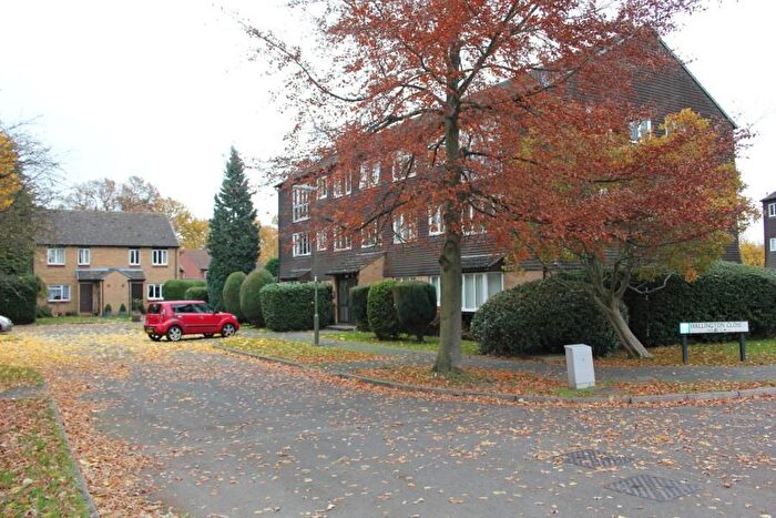 2 Bedroom Flat To Rent In Woking, Surrey, GU21