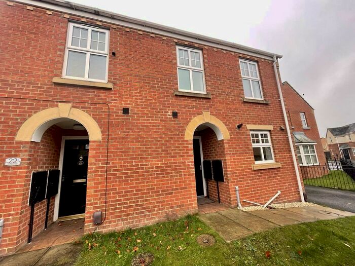 3 Bedroom Semi-Detached House To Rent In Moorfield Close/ Firth Moor - Darlington, DL1