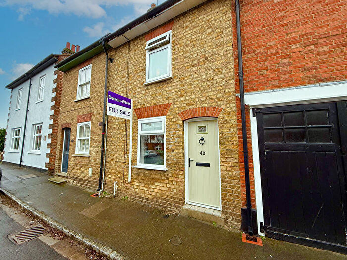 2 Bedroom Cottage For Sale In High Street, Wing, LU7