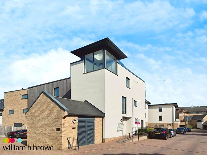 2 Bedroom Apartment To Rent In Hardy Close, Chelmsford, CM1