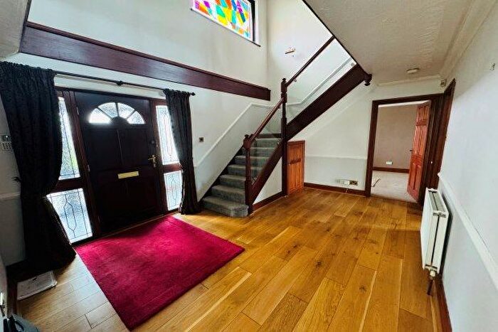 6 Bedroom Property To Rent In Station Road, Carmarthen, SA32