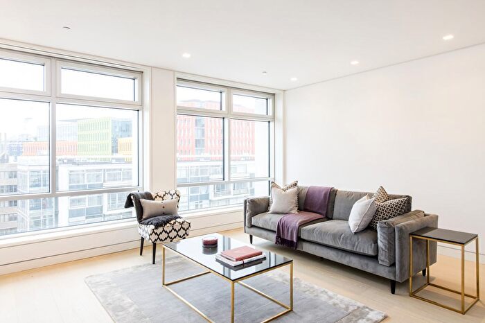 1 Bedroom Flat For Sale In New Oxford Street, London, WC1A