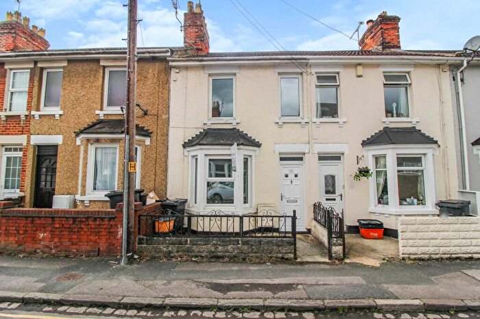 3 Bedroom Terraced House To Rent In Guppy Street, Swindon, SN2