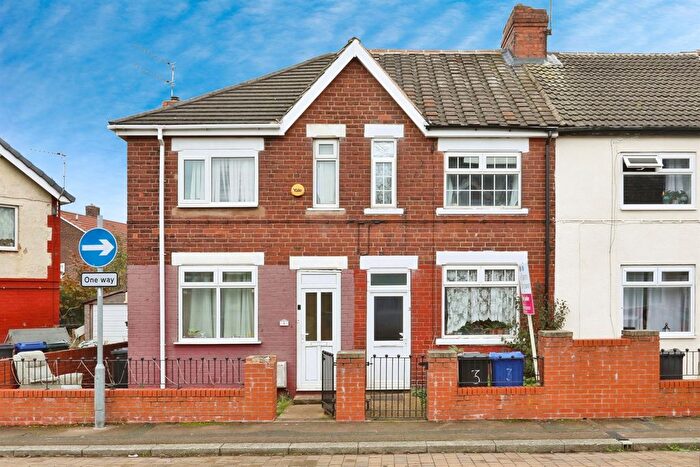 3 Bedroom Terraced House For Sale In Princes Crescent, Edlington, Doncaster, DN12