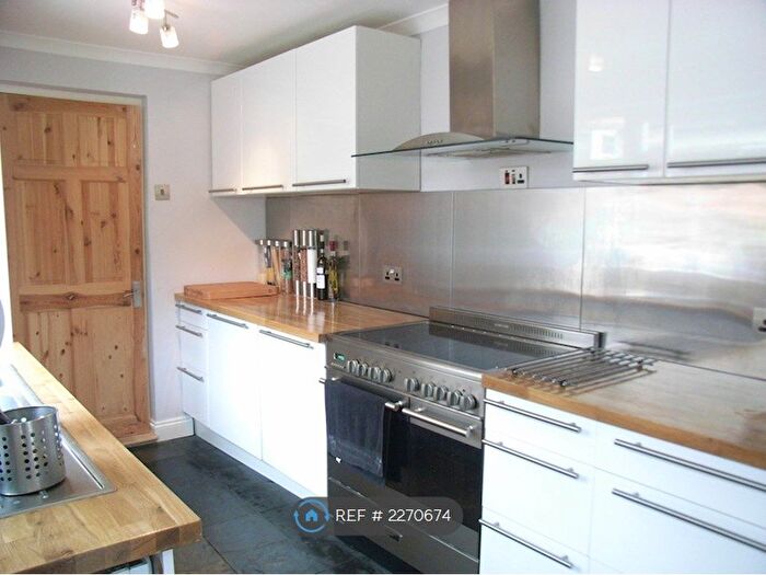 2 Bedroom Terraced House To Rent In Tavistock Road, London, E15