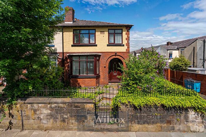 3 Bedroom Semi-Detached House For Sale In Carlton Street, Farnworth, BL4