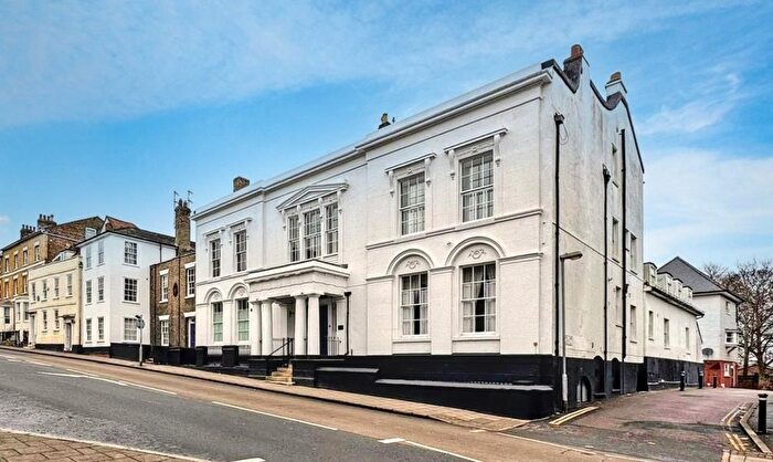 2 Bedroom Flat To Rent In Belgrave Place, East Hill, CO1