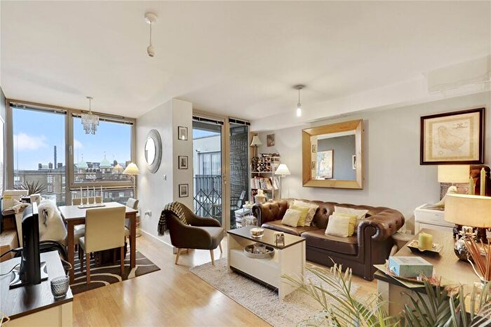 2 Bedroom Flat To Rent In Umberston Street, London, E1