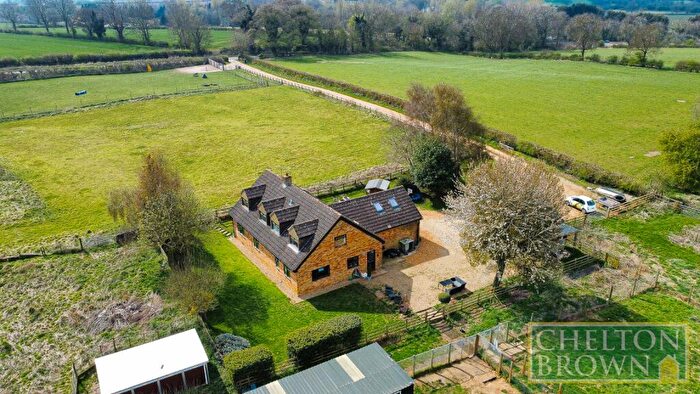 4 Bedroom Detached House For Sale In Foxholes Farm, West Haddon Road, Crick, Northants, NN6