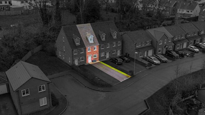 3 Bedroom Terraced House For Sale In Nash Gardens, Wollaston, DY8