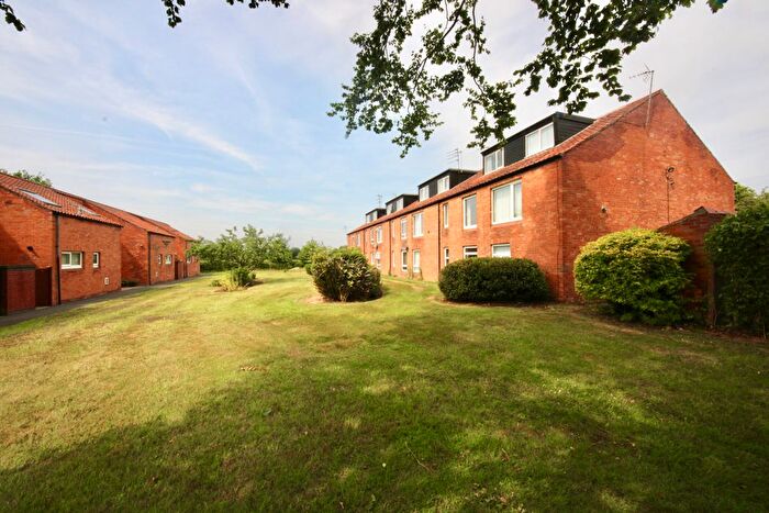 2 Bedroom Property To Rent In Peel Close, York, YO10