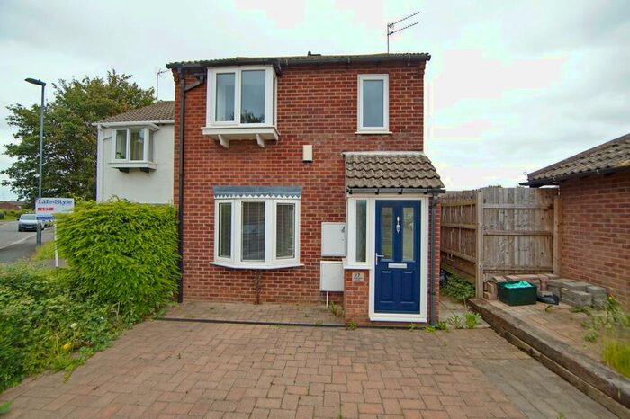 3 Bedroom Semi-Detached House To Rent In Sandringham Road, Stoke Gifford, Bristol, BS34