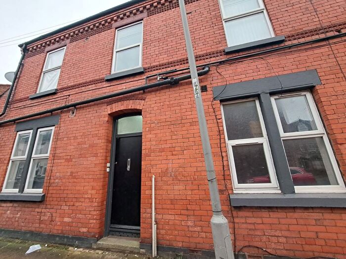 Studio To Rent In First Floor Flat, A Pendennis Street, Liverpool, Merseyside, L6