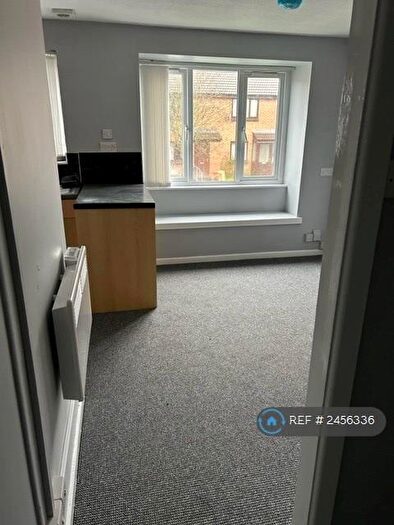 1 Bedroom Flat To Rent In Collingwood Avenue, Newport, NP19