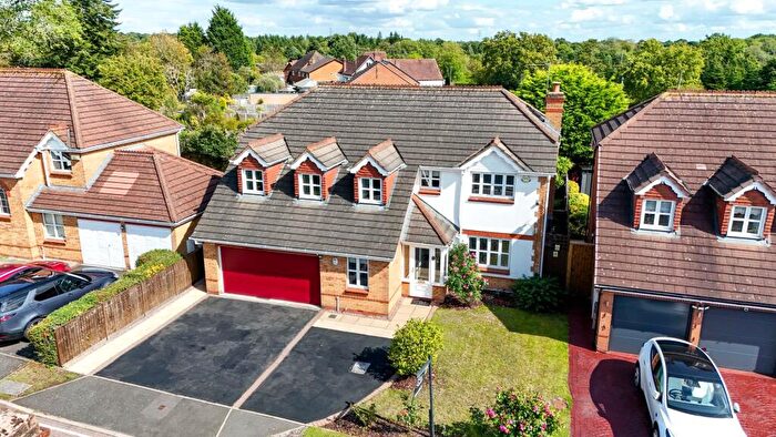 5 Bedroom Detached House For Sale In Rosebriars, Shirley, B90