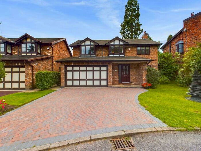 4 Bedroom Detached House To Rent In Grosvenor Close, Wilmslow, Cheshire, SK9