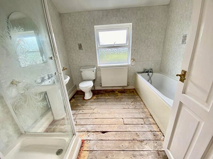 4 Bedroom Detached House For Sale In Roman Bank, Moulton Seas End, Spalding, Lincolnshire, PE12