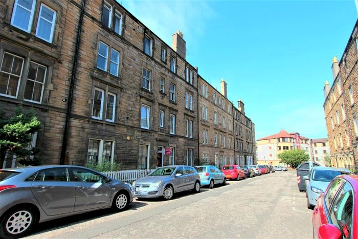 1 Bedroom Flat To Rent In Dalgety Street, Meadowbank, Edinburgh, EH7
